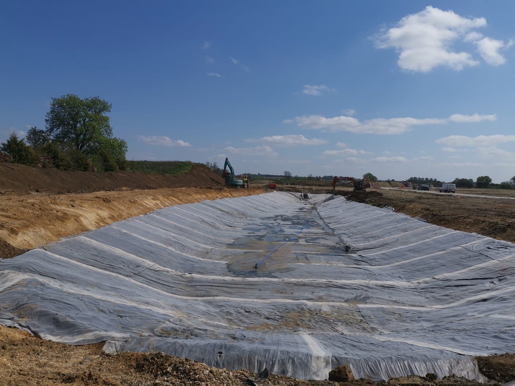 GCL basin · bentonite liner, base and banks